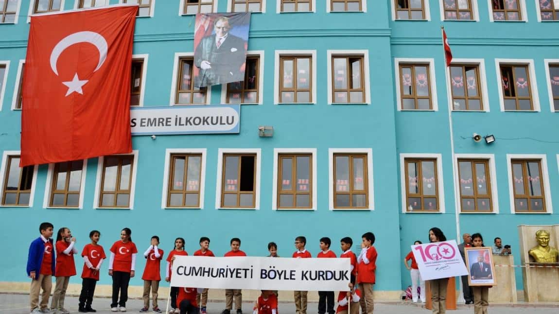 Yunus Emre İlkokulu Cumhuriyet'in 100. Yılını Kutluyor