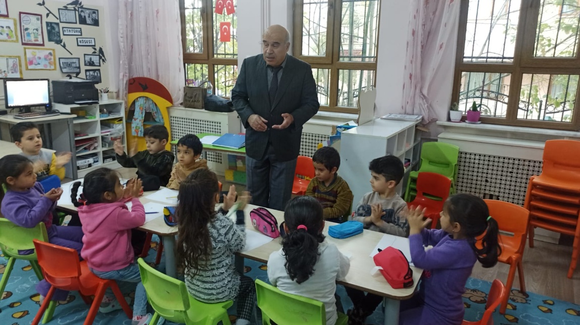 Okul Müdürümüz Mehmet Yalpır Anasınıflarını Ziyaret etti